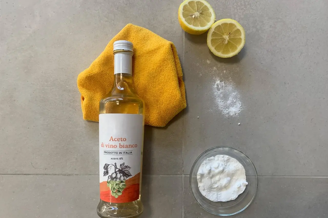 Come pulire il gres senza lasciare aloni