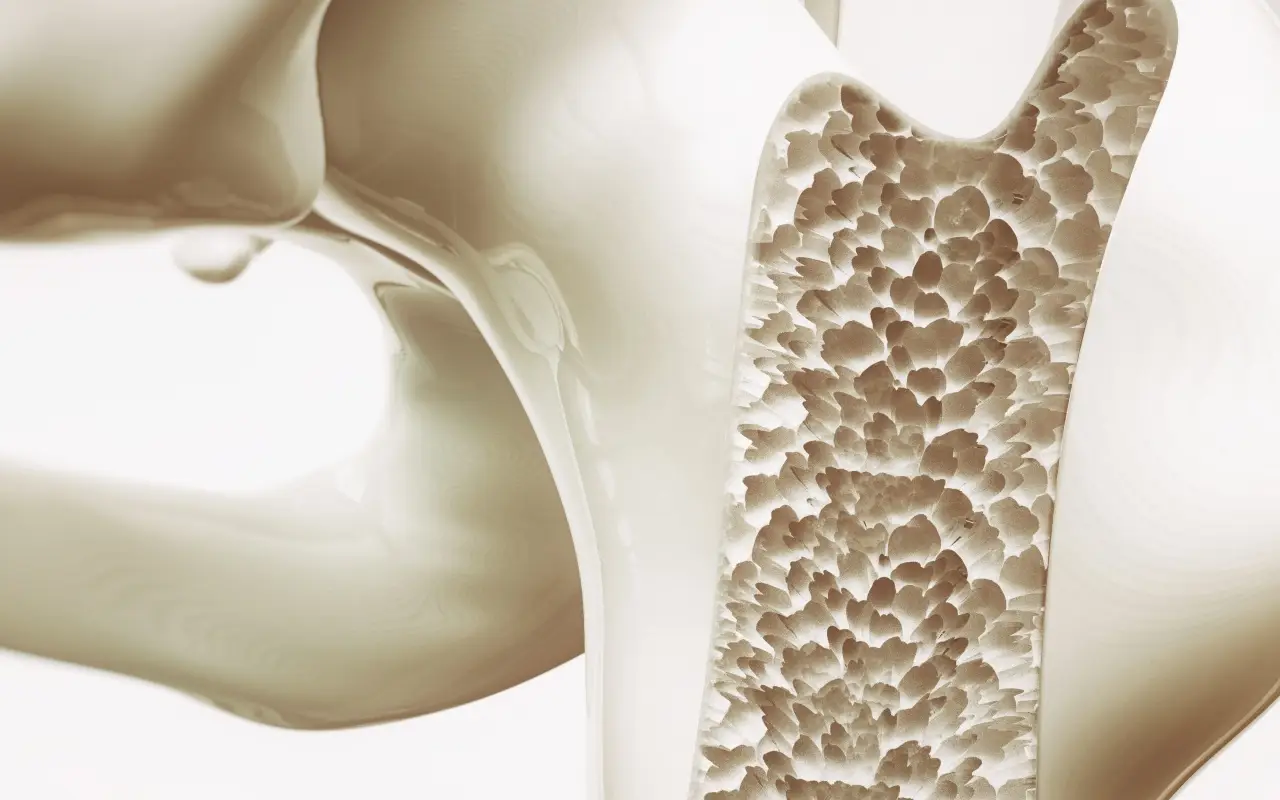 Ti fanno male tutte le ossa del corpo? Ecco le cause più comuni e quando preoccuparsi